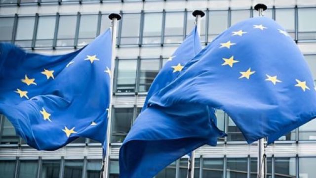 Immagine con bandiere dell'Europa
