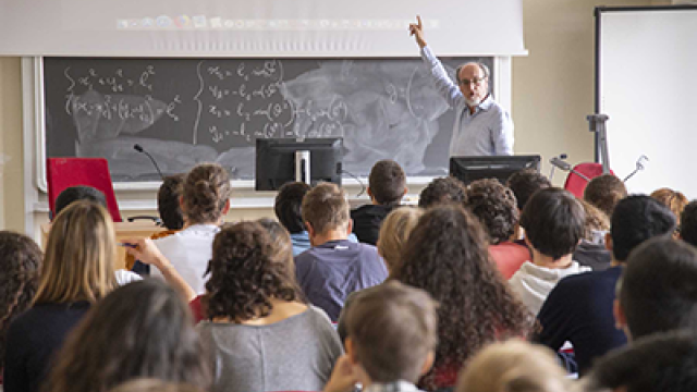 Lezione al polo di Scienze della Natura Lezione al polo di Scienze della Natura