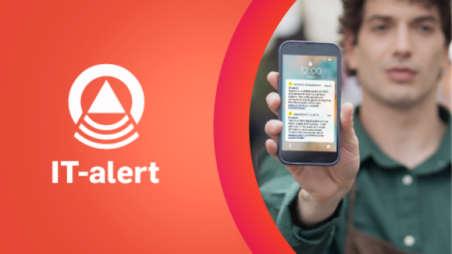 avviso it-alert su fondo colorato e immagine di ragazzo che mostra schermo del telefono