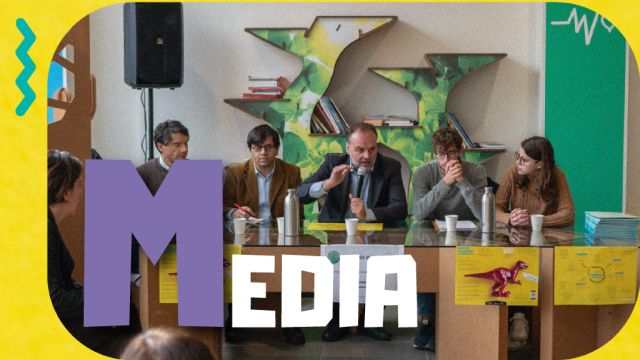 Tavolo dei relatori di un incontro