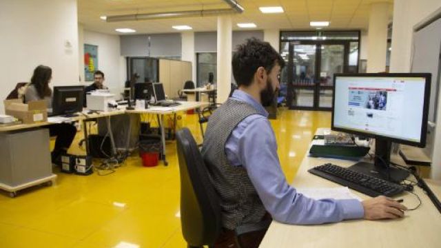 Personale che lavora in ufficio