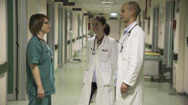 Tre medici in corsia di ospedale