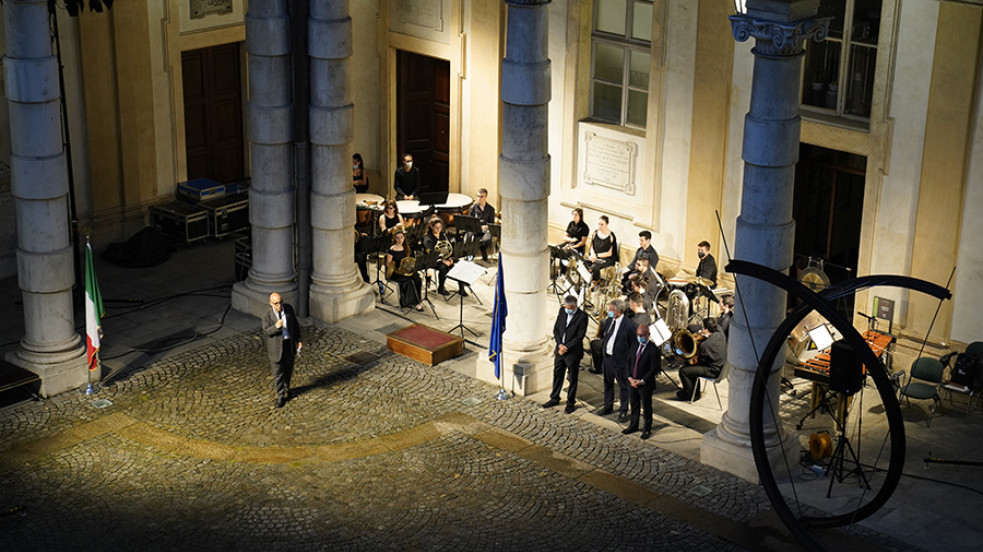Cortile del rettorato visto dall'alto durante la Festa della musica