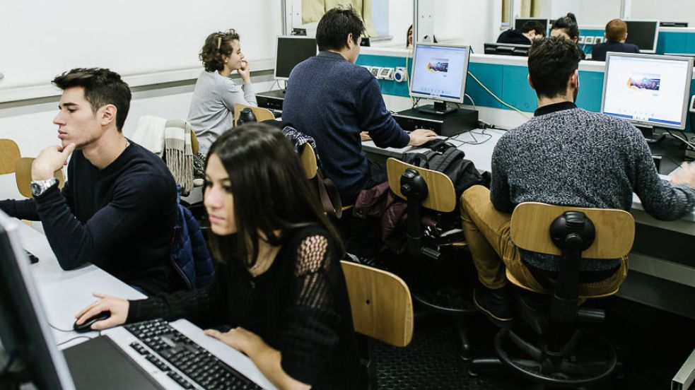 Un'aula informatica del Dipartimento di Scienze della Vita e Biologia dei Sistemi