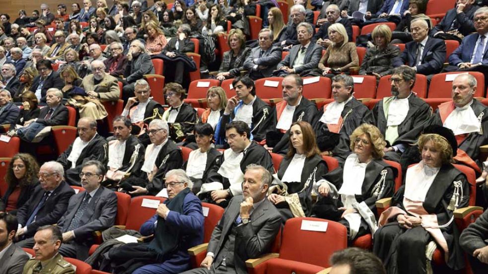 Pubblico presente alla cerimonia