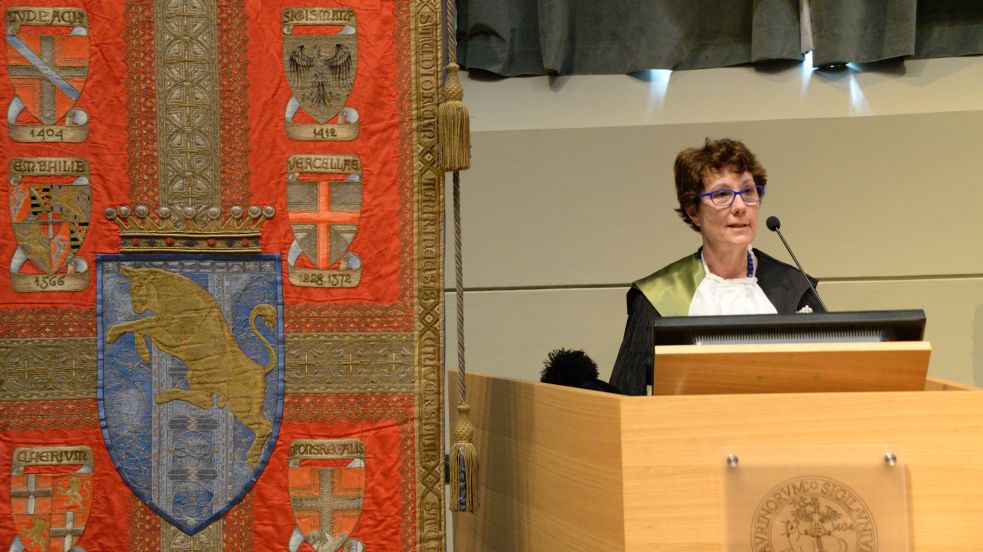 Prof.ssa Lorenza Operti, Vice-Rettrice per la didattica e l’internazionalizzazione