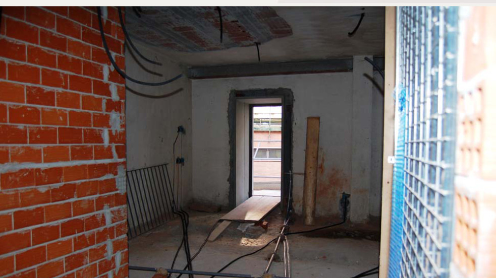 Posa tubi elettrici e idraulici