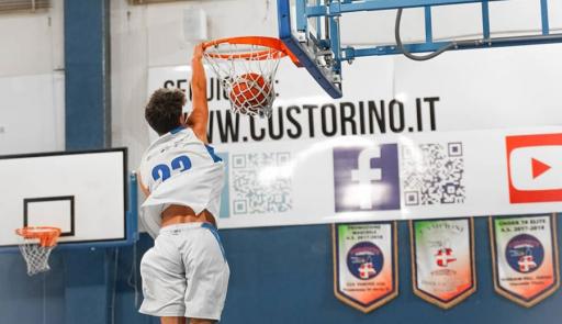 Tommaso Corino Tommaso Corino, studente atleta di pallacanestro