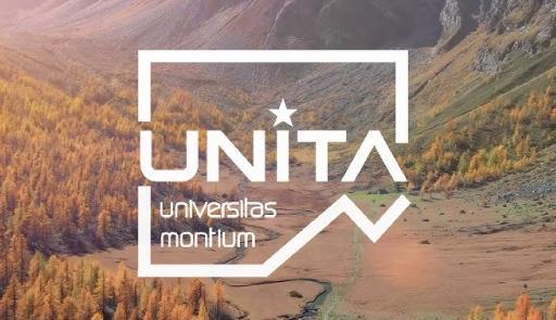 logo unita su fondo fotografico montano