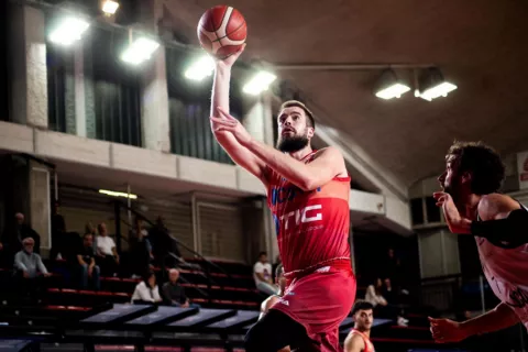 Riccardo Crespi Riccardo Crespi, studente atleta di pallacanestro