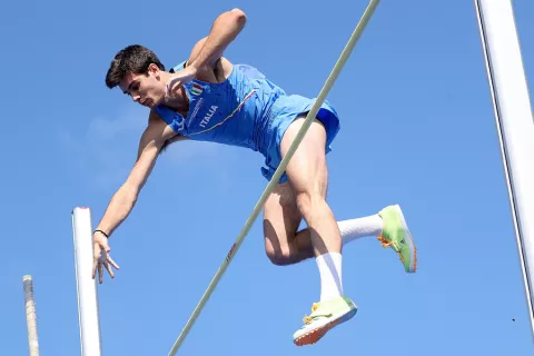 Francesco Pugno Francesco Pugno, studente atleta di salto con l'asta