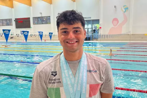 Andrea Vivalda Andrea Vivalda, studente atleta di nuoto