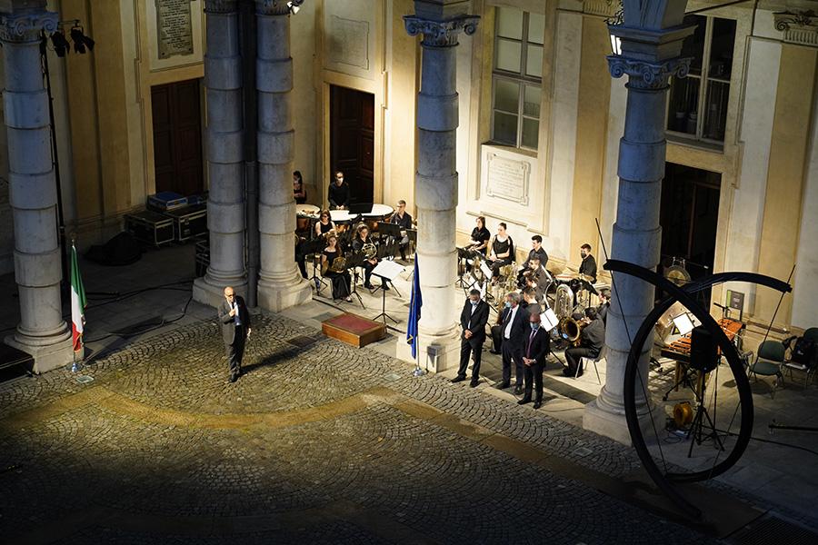 Cortile del rettorato visto dall'alto durante la Festa della musica