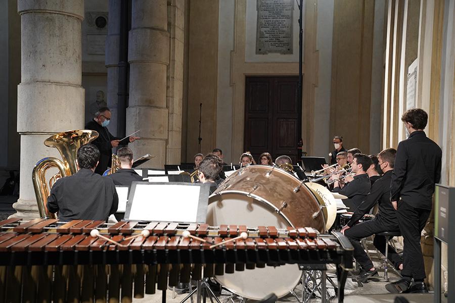 Musicisti nel cortile del rettorato in occasione della festa della musica