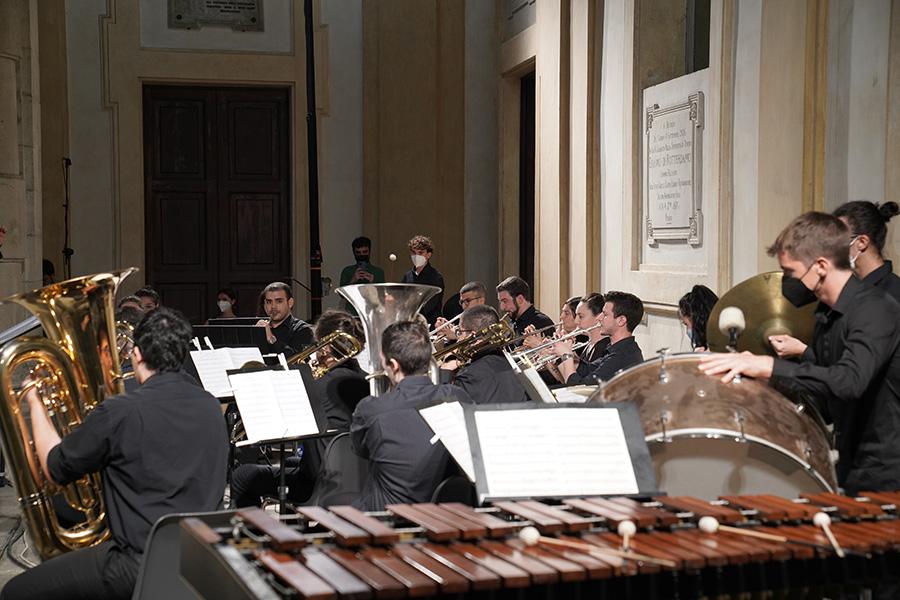 Musicisti nel cortile del rettorato in occasione della festa della musica