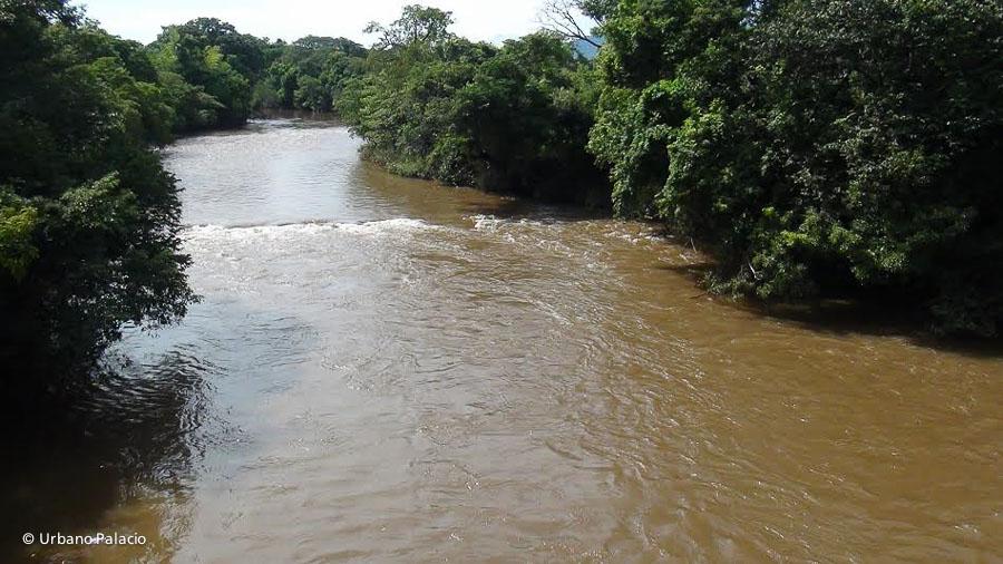 Paraguay - Fiume Aquidaban