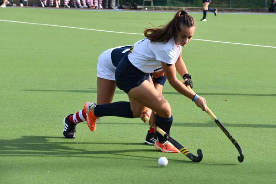 Chiara Di Bella Chiara Di Bella, studentessa atleta di Hockey Su Prato