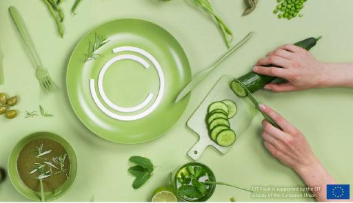 Progetto From leaf to roof Mani che tagliano verdure
