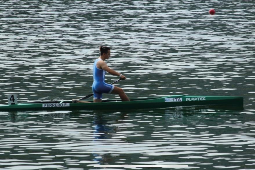 Francesco Ferrero Poschetto Francesco Ferrero Poschetto, studente atleta di canoa