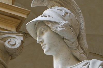 Statua della Minerva al Rettorato Statua della Minerva al Rettorato