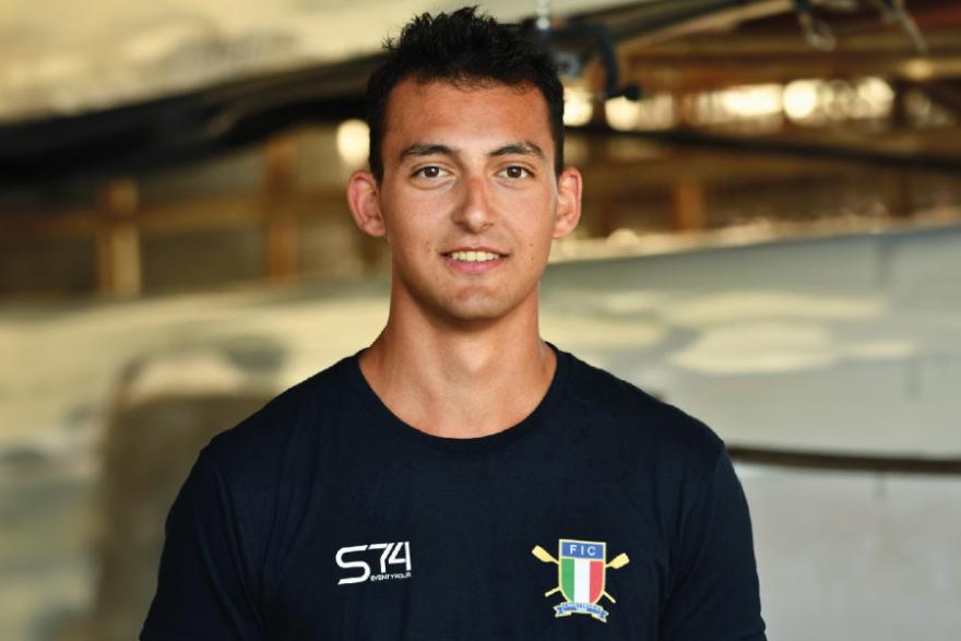 Simone Pappalepore Simone Pappalepore, studente atleta di canottaggio