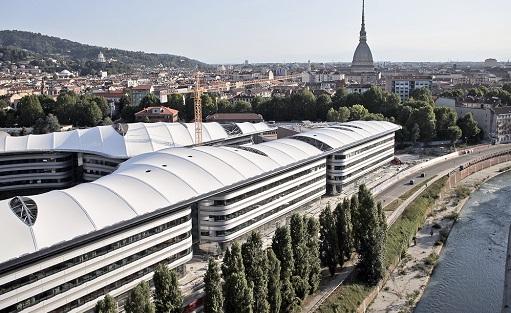 Veduta aerea del Campus Einaudi, la mole sullo sfondo