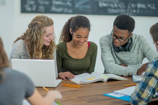 Getty images/FatCamera Studenti al lavoro