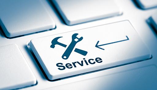 Chiusi gli sportelli della Direzione Didattica - Gettyimages tasto del pc con l'immagine di un martello, una chiave inglese e la scritta service