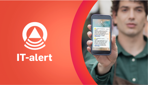 avviso it-alert su fondo colorato e immagine di ragazzo che mostra schermo del telefono avviso it-alert su fondo colorato e immagine di ragazzo che mostra schermo del telefono