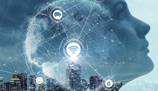 Le città del futuro Profilo di donna su panorama di una città del futuro
