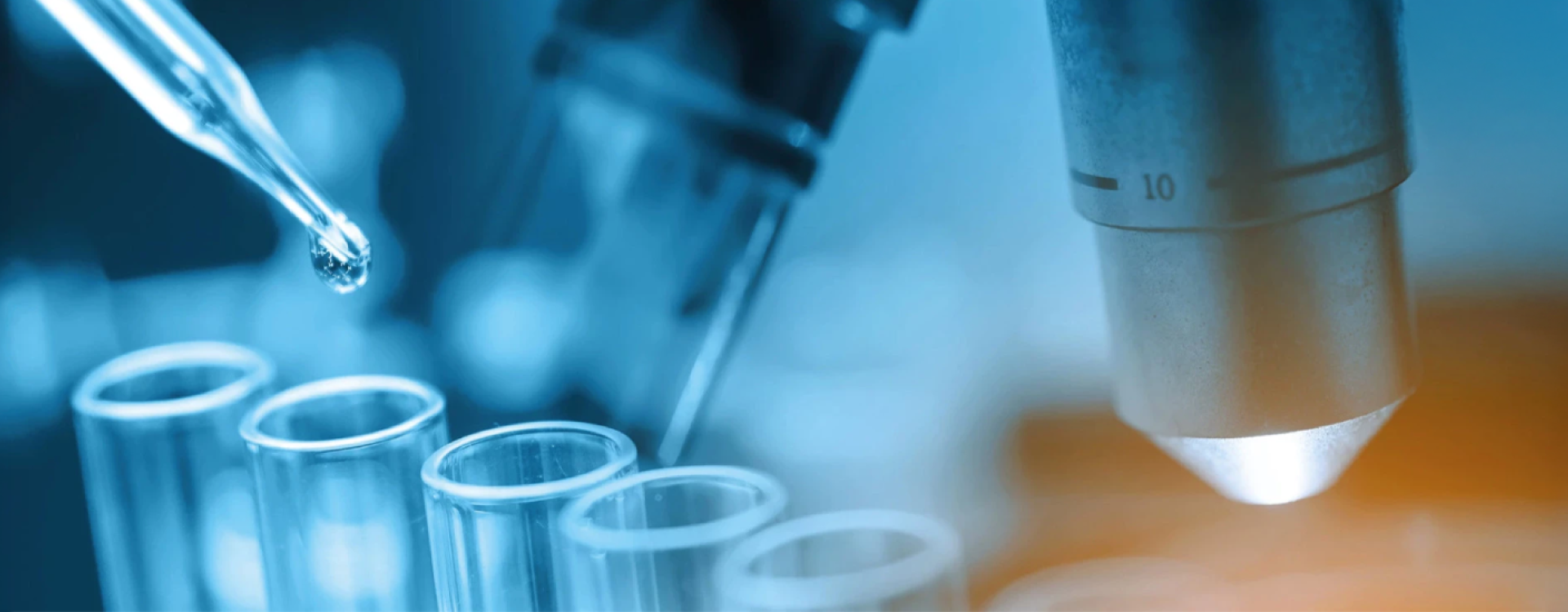 Strumenti in un laboratorio di ricerca scientifica