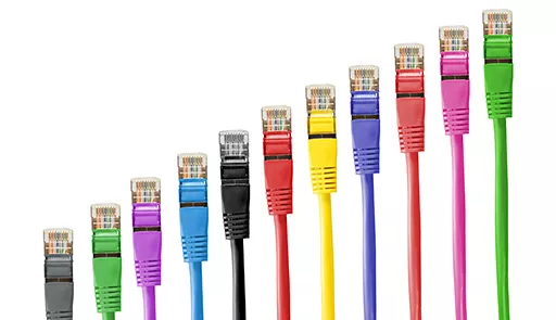 Cavi colorati per collegamento pc
