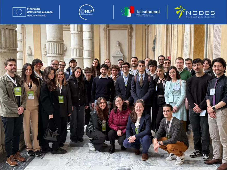foto con tutti/e i/le partecipanti